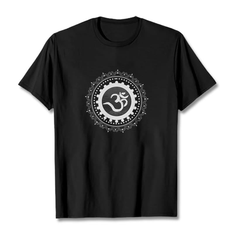 T-Shirt aus Baumwolle mit Buddha Stones und Om-Mandala-Muster - Schwarz - 2XL - image 5