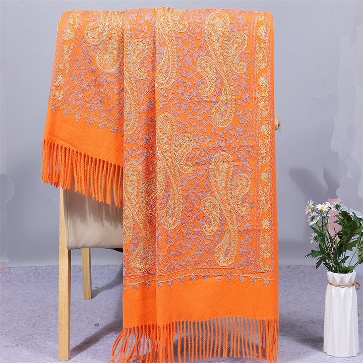 Buddha Stones Schal aus Rayonstoff mit goldener Cashewblütenstickerei und Quasten – ein kuscheliger Winter-Reiseschal. - Orange - 200 x 70 cm - image 9