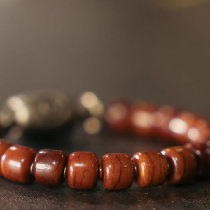 Buddha Stones Yak-Knochen Dzi Form Kupfer Kegel Anhänger Stärke Armband