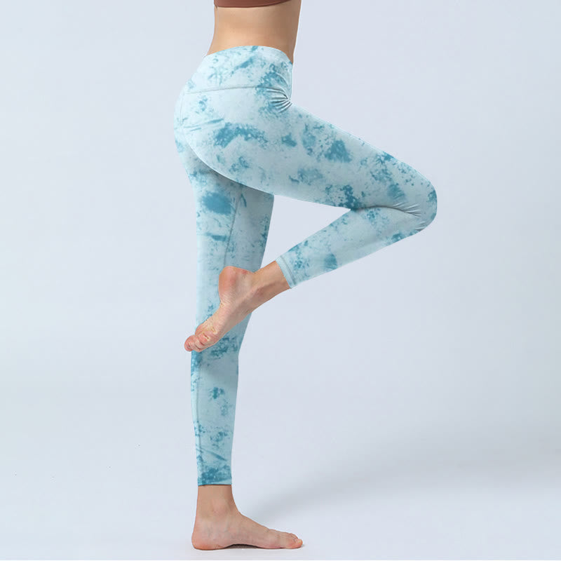 Buddha Stones Hellblaue Batik-Leggings für Damen im Fitness-Studio mit Yoga-Aufdruck