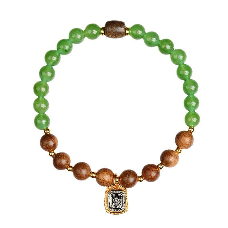 Armband mit Buddha Stones, Kalimantan-Adlerholz, grünem Chalcedon, Zakiram, Göttin des Reichtums, Stärke