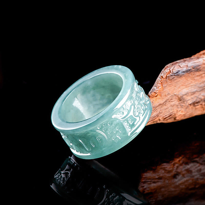 Buddha Stones, natürlicher Jade, Om Mani Padme Hum, geschnitzter Wohlstandsring - 23 mm - image 0