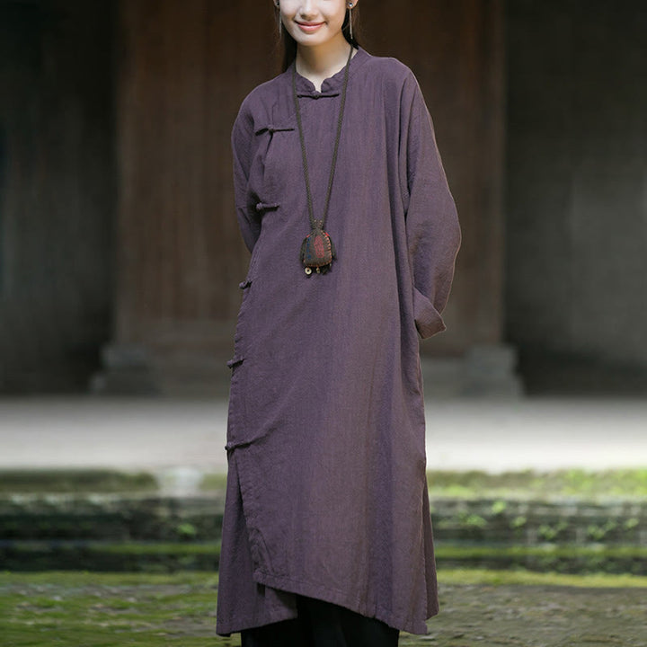 Buddha Stones – Einfarbiges, langärmliges Midikleid aus Ramie-Leinen mit Froschknöpfen - image 20