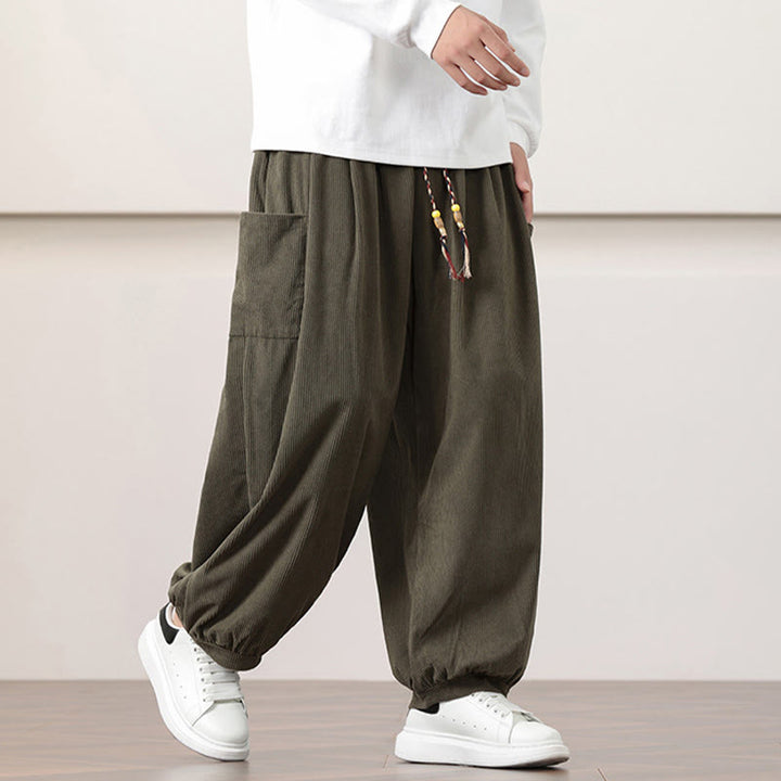 Buddha Stones Haremshose für Herren aus Cord in Volltonfarbe mit Kordelzug und Taschen - image 2