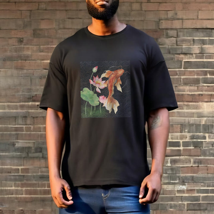 Buddha Stones Koi-Fisch-Lotus-Kombinations-Baumwoll-T-Shirt - image 6