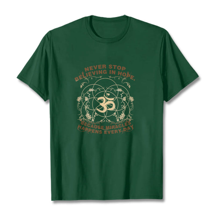Buddha Stones Hören Sie nie auf, an die Hoffnung zu glauben. Om Lotus Design Baumwoll-T-Shirt - WaldGrün - 2XL - image 20