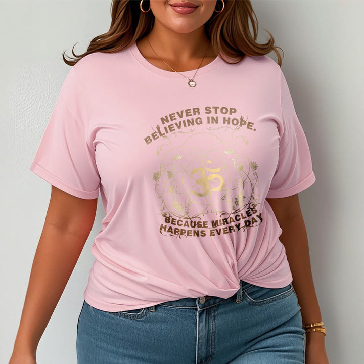 Buddha Stones Hören Sie nie auf, an die Hoffnung zu glauben. Om Lotus Design Baumwoll-T-Shirt - image 26