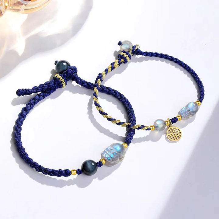 Buddha Stones Mondstein PiXiu Blaues Tigerauge Fu Charakter Heilung Paar String Armband