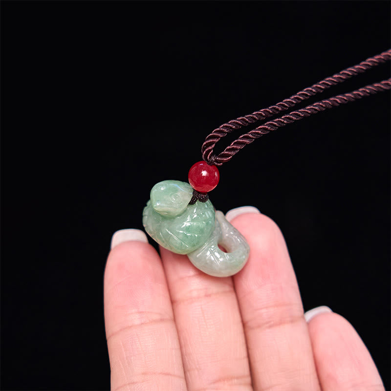 Buddha Stones Chinesisches Tierkreiszeichen Jahr der Schlange Natur Jade Glück Halskette Anhänger