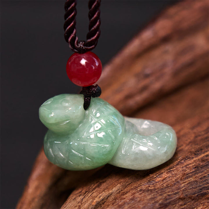 Buddha Stones Chinesisches Tierkreiszeichen Jahr der Schlange Natur Jade Glück Halskette Anhänger