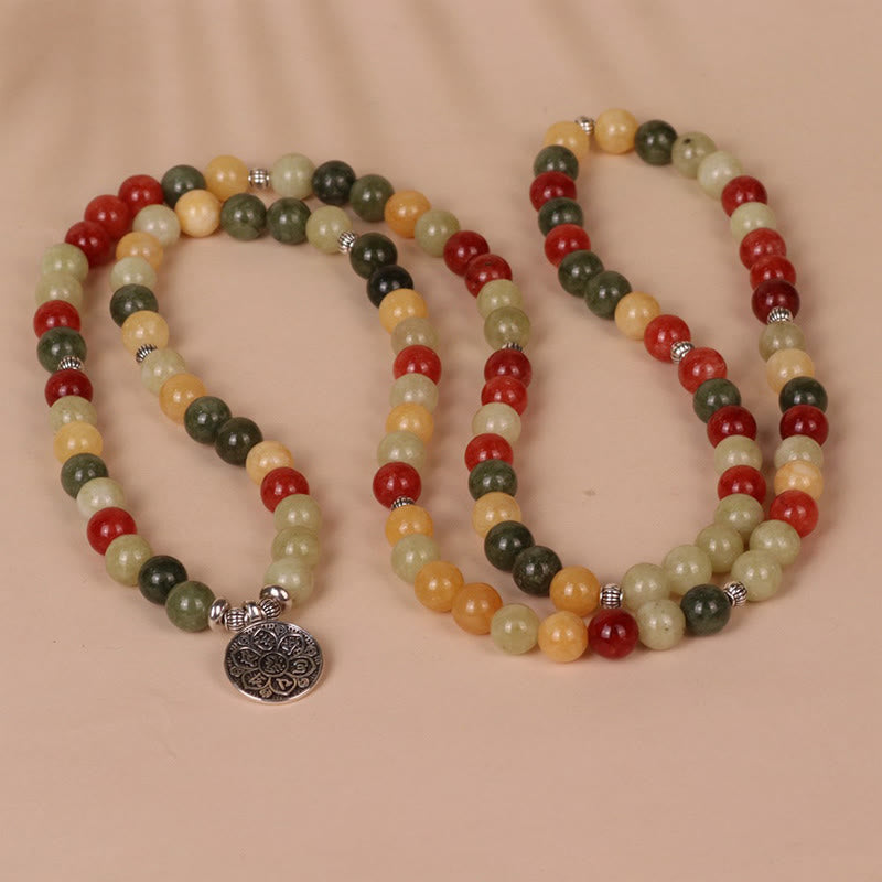 Buddha Stones 108 Mala-Perlen Naturfarbener Stein Topas Roter Jaspis Grüner Jaspis Sechs wahre Worte ‚Om Mani Padme Hum‘ Schutzarmband