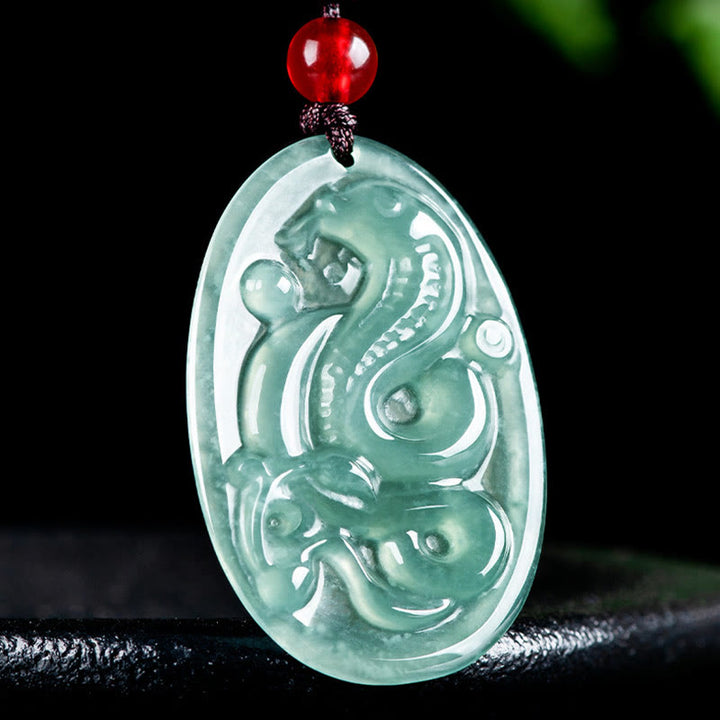 Buddha Stones Halskette mit Anhänger aus natürlicher Jade im ovalen Jahr der Schlange