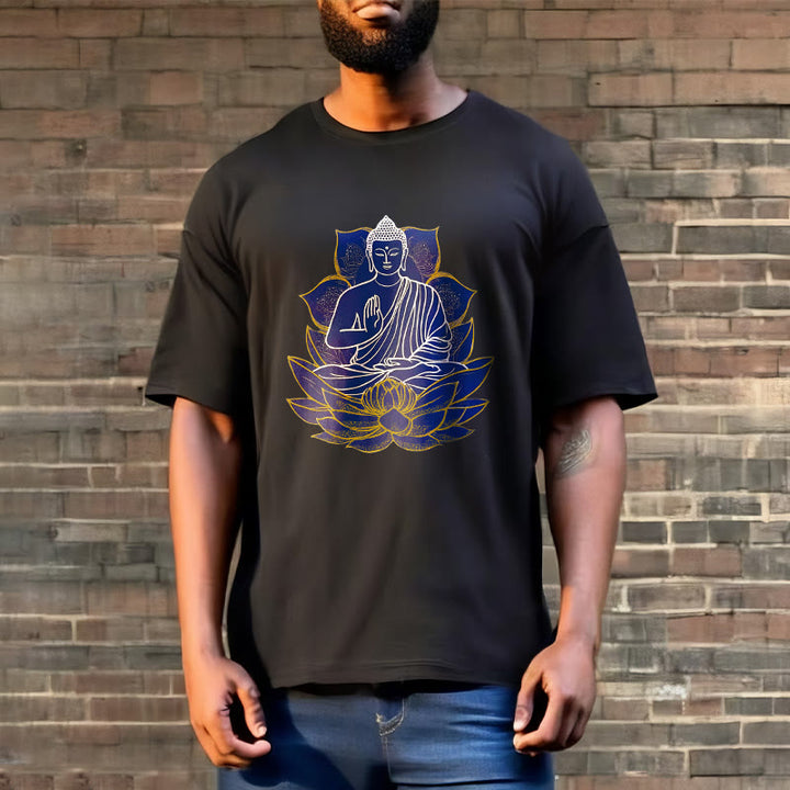 Buddha Stones Buddha sitzt auf dem Lotus Baumwolle T-Shirt