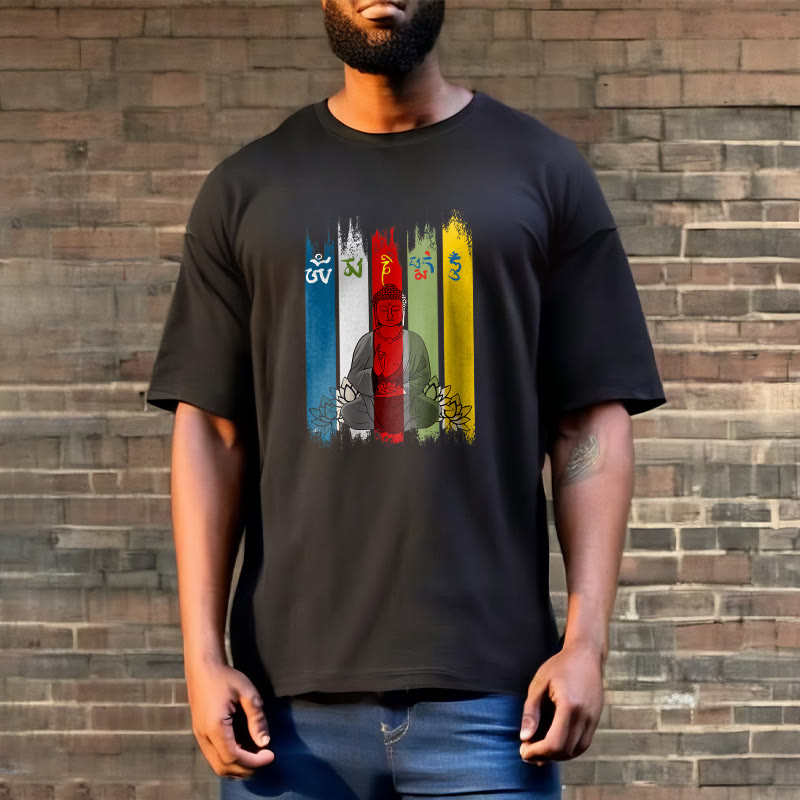 Buddha Stones Sechs Wahre Worte 'Om Mani Padme Hum' Buddha sitzend mit Lotus Baumwolle T-Shirt - image 4