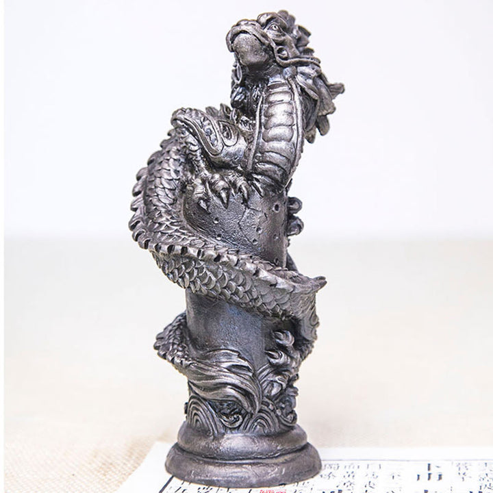 Buddha Stones, handgefertigt, fliegender Drache um die Säule, Eisenpulver, Rostguss, Harzstatue, Heimdekoration - image 16