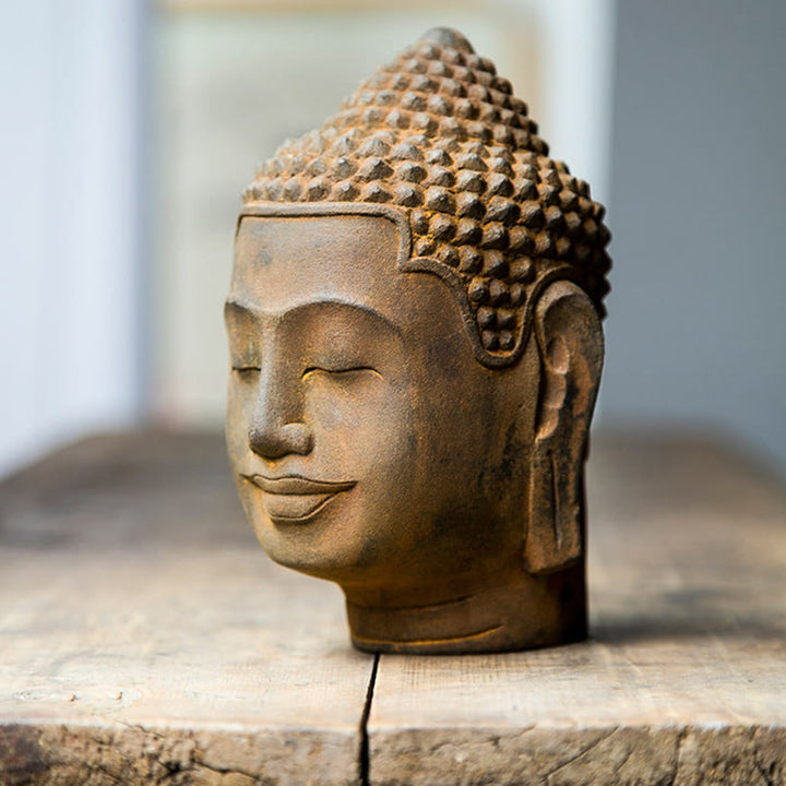 Buddha Stones, geschlossene Augen, Kontemplation, meditierend, Buddha-Kopf, Eisenpulver, Rostguss-Harz-Statue, Heimdekoration