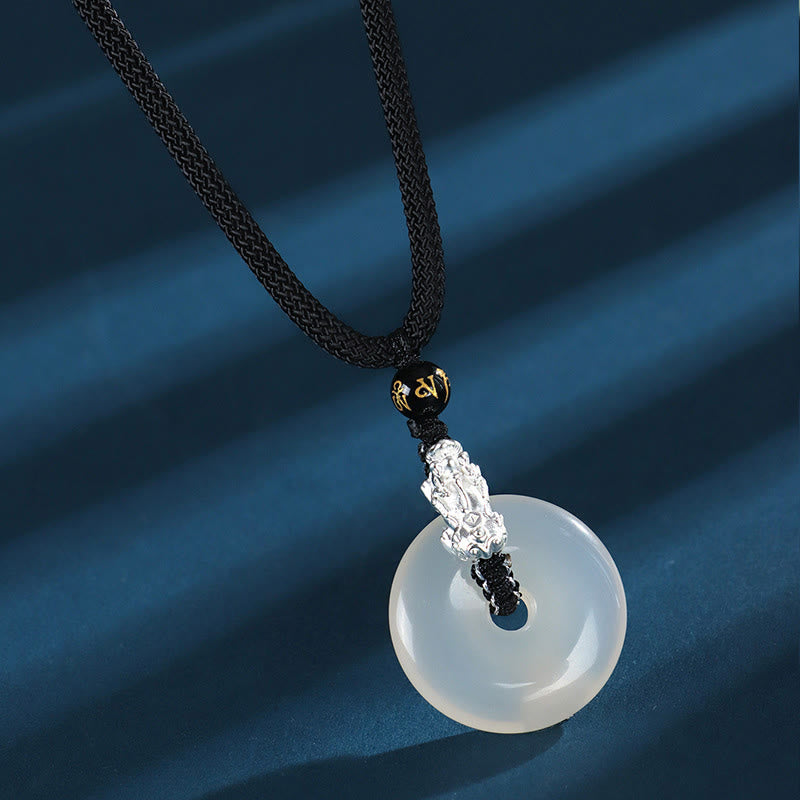 Buddha Stones , weißer Achat, 999 Sterlingsilber, schwarzer Onyx, grünes Sandelholz, Pi Xiu-Friedensschnalle, Halskettenanhänger mit sechs wahren Worten - Weißer Achat 999 Sterling Silber Schwarzer Onyx - image 2