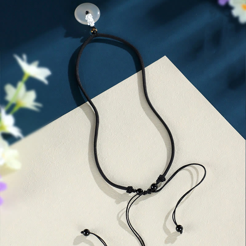 Buddha Stones , weißer Achat, 999 Sterlingsilber, schwarzer Onyx, grünes Sandelholz, Pi Xiu-Friedensschnalle, Halskettenanhänger mit sechs wahren Worten - image 2