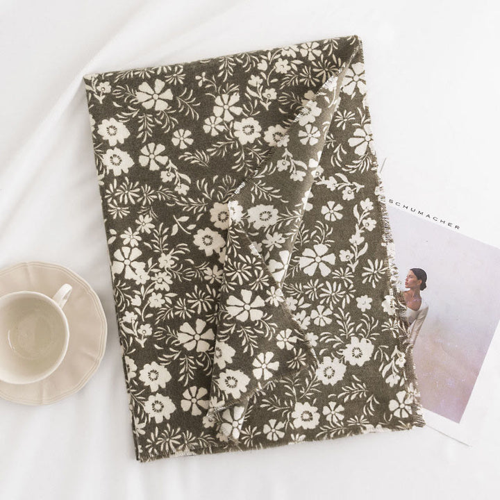 Tibetischer Schal mit Buddha Stones, frischem Gänseblümchen-Druck, weicher, warmer Reiseschal, Wickeltuch für den Herbst und Winter - image 2