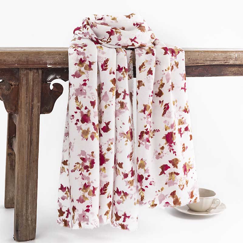 Buddha Stones, tibetische Blumen, fallende Blätter, Druck, Herbst/Winter, gemütlich, warm, Reiseschal, Wickeltuch - Weiß, 190 x 65 cm - image 0