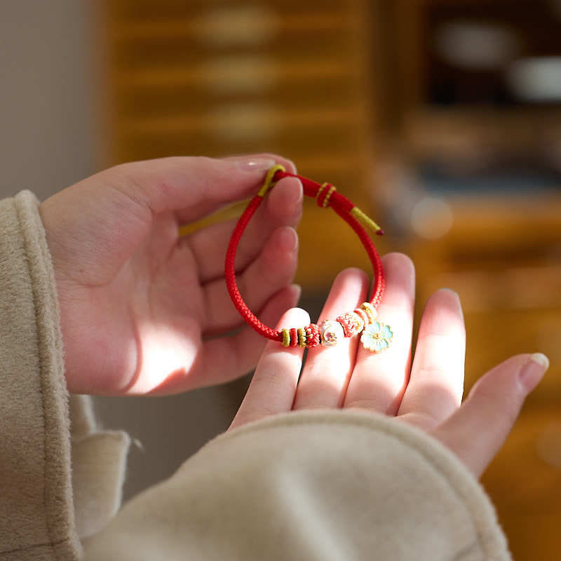 Buddha Stones , rote Schnur, vergoldetes Kupfer, Pfirsichblüte, Yi Fan, Feng-Shun-Schutz, geflochtenes Armband