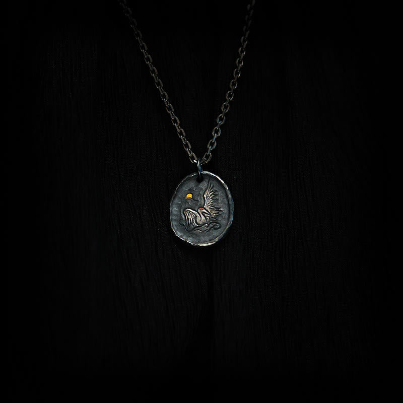 Halskette mit Anhänger „Buddha Stones“ aus 999er Sterlingsilber und 24 Karat Gold, Kranich, glückverheißende Wolken, Balance