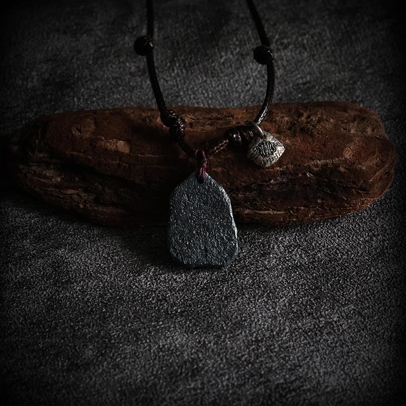 Halskette mit Anhänger „Buddha Stones“ aus 999er Sterlingsilber und 24 Karat Gold, glückverheißende Wolken, Schutz - image 3