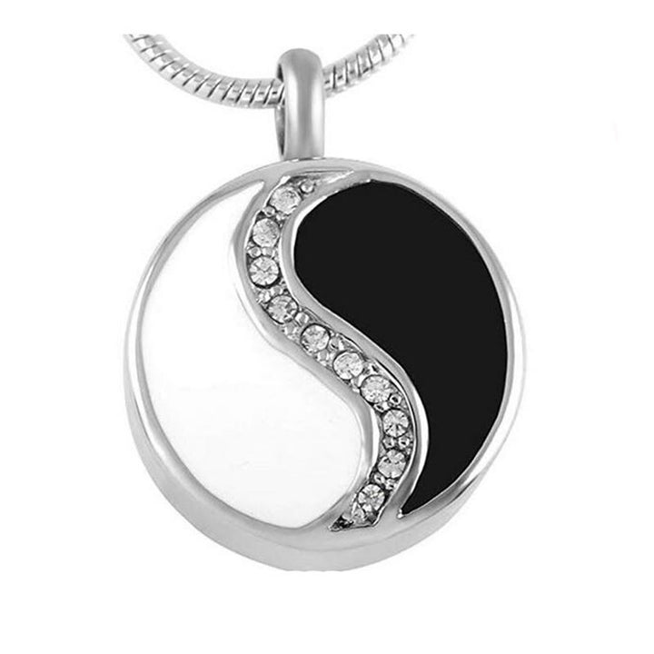 Halskette mit Anhänger „Buddha Stones Yin Yang“ aus Titanstahl mit Harmonie