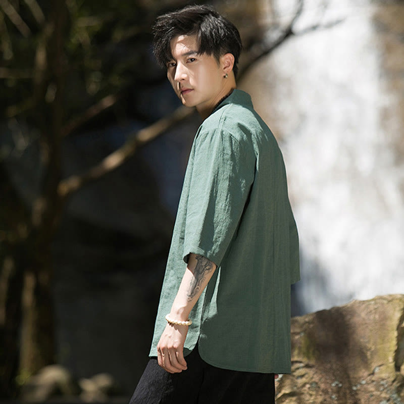 Buddha Stones Lässiges, einfarbiges Herrenhemd aus Baumwolle und Leinen mit zwei Knöpfen, V-Ausschnitt und Dreiviertelärmeln - image 18