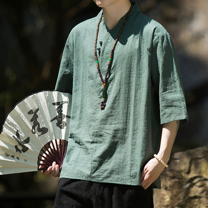 Buddha Stones Lässiges, einfarbiges Herrenhemd aus Baumwolle und Leinen mit zwei Knöpfen, V-Ausschnitt und Dreiviertelärmeln - image 12