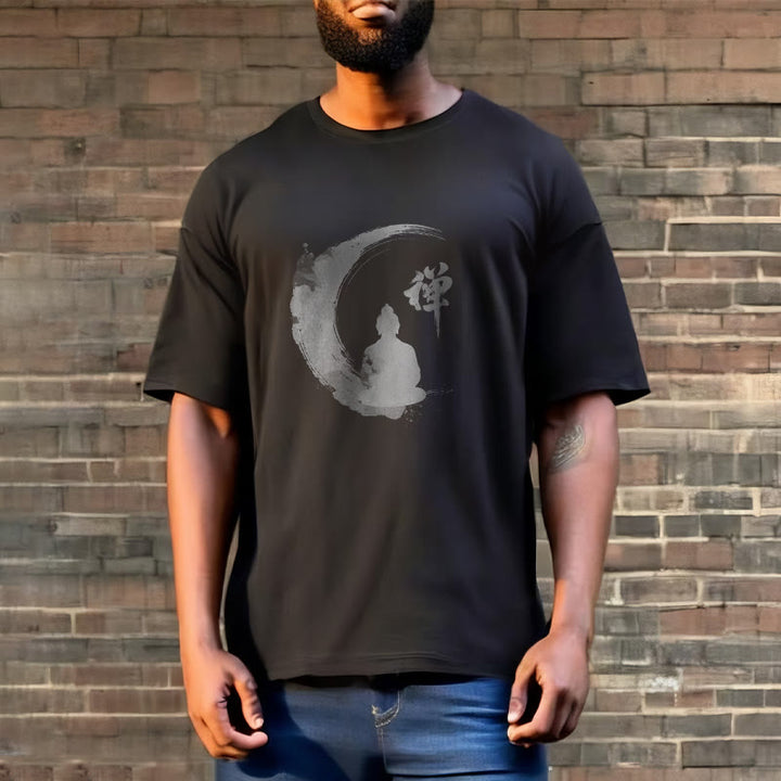 T-Shirt mit Buddha Stones und meditierendem Buddha-Muster aus Baumwolle - image 7