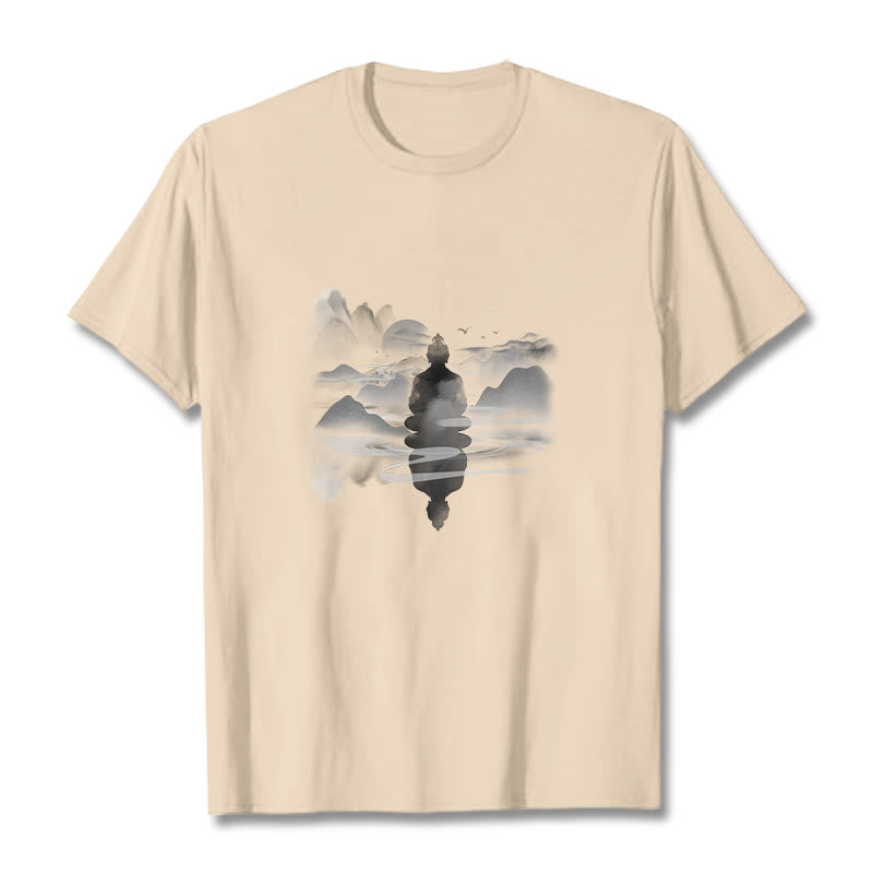 Buddha Stones ​​Meditierender Buddha Sitzend In Bergen Muster Baumwolle T-shirt - Bisque - 2XL - image 17