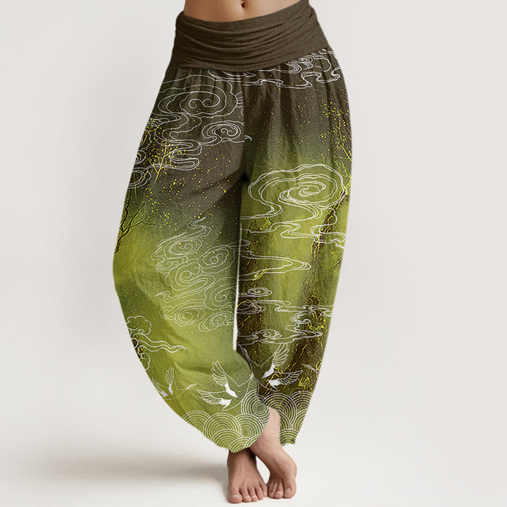Haremshose mit elastischer Taille und Buddha Stones, weißen glückverheißenden Wolken, Vögeln und Bäumen - Gelbgrün - US22, UK/AU26, EU54 (6XL) - image 8
