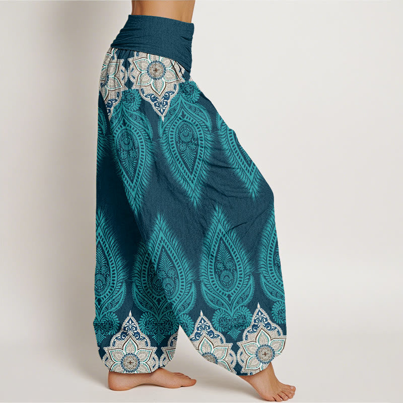 Lässige Haremshose aus Baumwolle mit Buddha Stones , Feder- und Blumenmuster sowie elastischem Bund für Damen. - image 1
