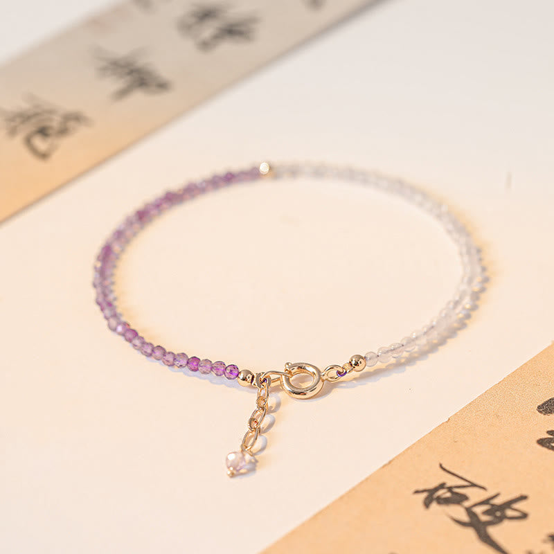 Armband „Inner Peace“ aus 14 Karat vergoldetem Kupfer mit Buddha Stones, 2,5 mm natürlicher Amethyst, ultradünn