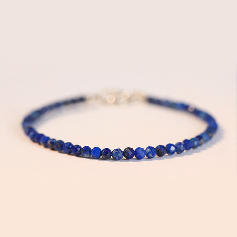 Buddha Stones, kleines Lapislazuli-Armband mit ultradünnen Perlen - 3 mm polygonale Perlen - 16 cm - image 0