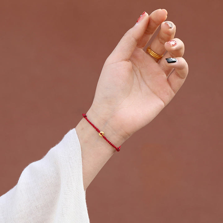 Buddha Stones 999 Gold Kleine Peace-Schnalle Rote Schnur Schutz Glück Geflochtenes Armband Fußkettchen