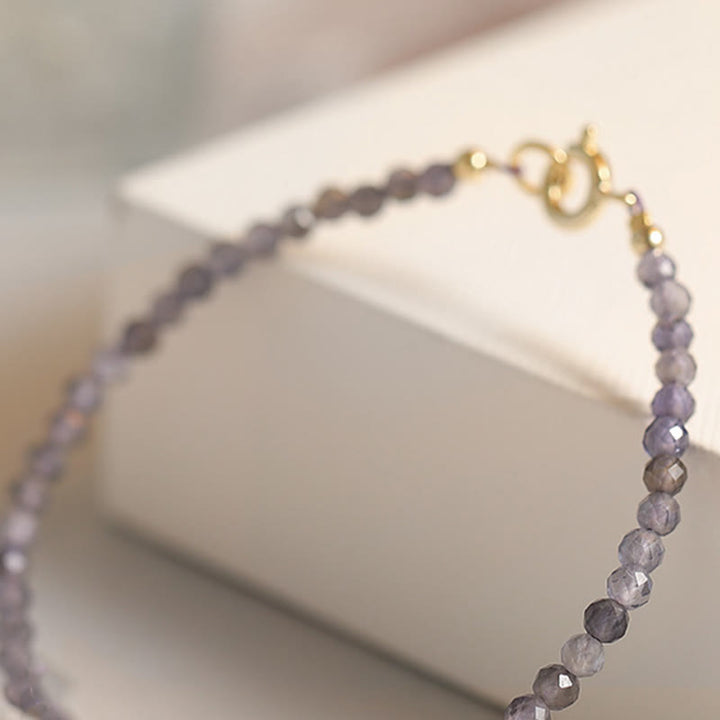 Buddha Stones , 3 mm, Amethyst, Iolith, ultradünne Perlen, 14 Karat vergoldetes Kupfer-Kommunikationsarmband - image 11