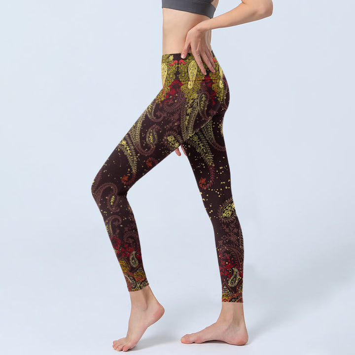 Buddha Stones Rötlich-braune Cashew-Blumenranken-Print Gym Leggings Damen Yogahose