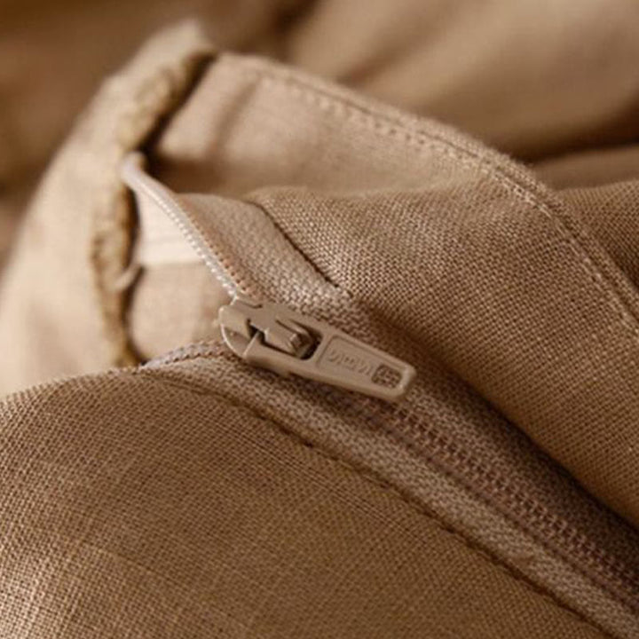 Buddha Stones - Unifarbene, plissierte Shorts aus Baumwollleinen mit Reißverschluss und Taschen - image 5