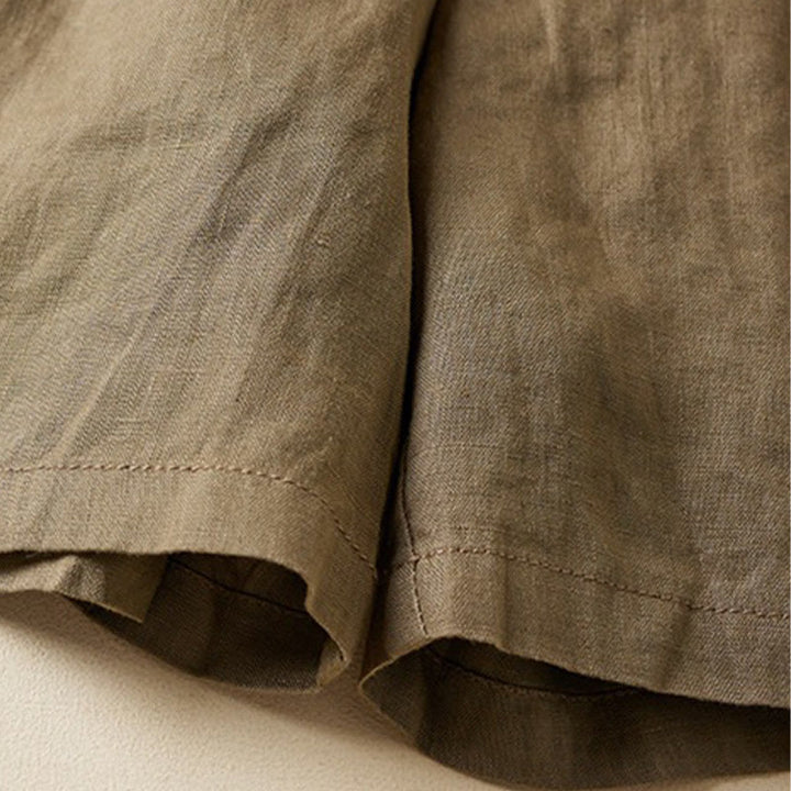 Buddha Stones - Einfarbige Shorts aus Baumwollleinen mit zwei Knöpfen und Schnürung und Taschen für Damen