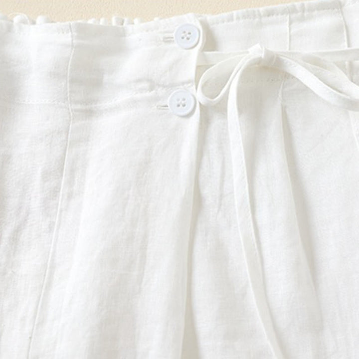 Buddha Stones - Einfarbige Shorts aus Baumwollleinen mit zwei Knöpfen und Schnürung und Taschen für Damen