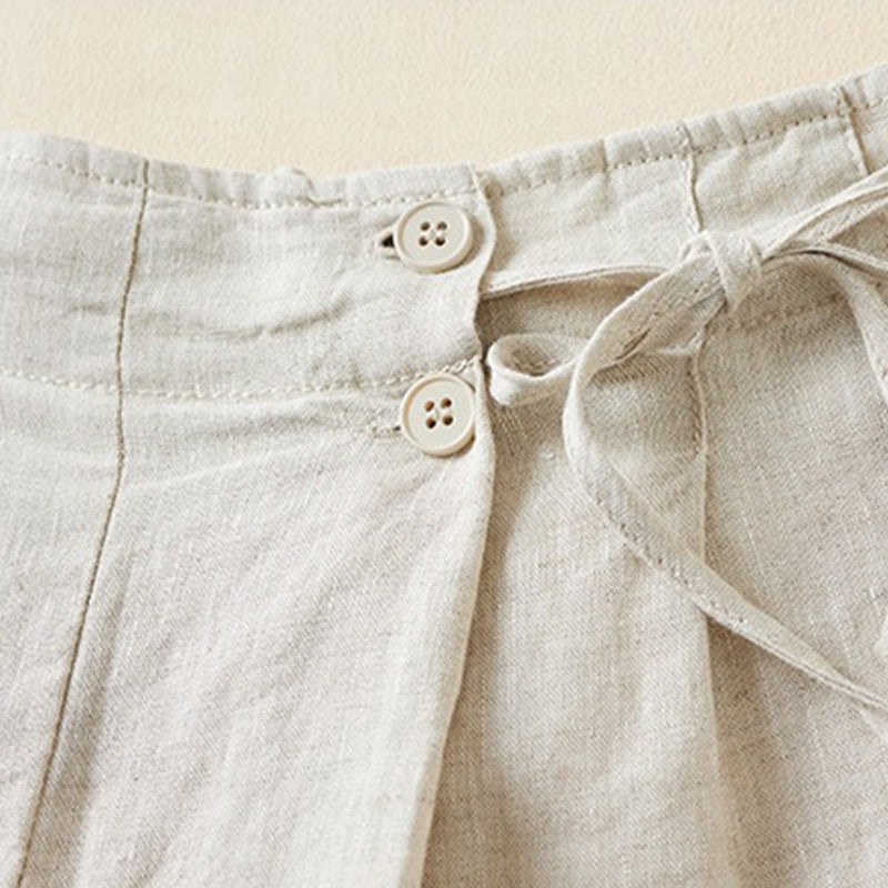 Buddha Stones - Einfarbige Shorts aus Baumwollleinen mit zwei Knöpfen und Schnürung und Taschen für Damen