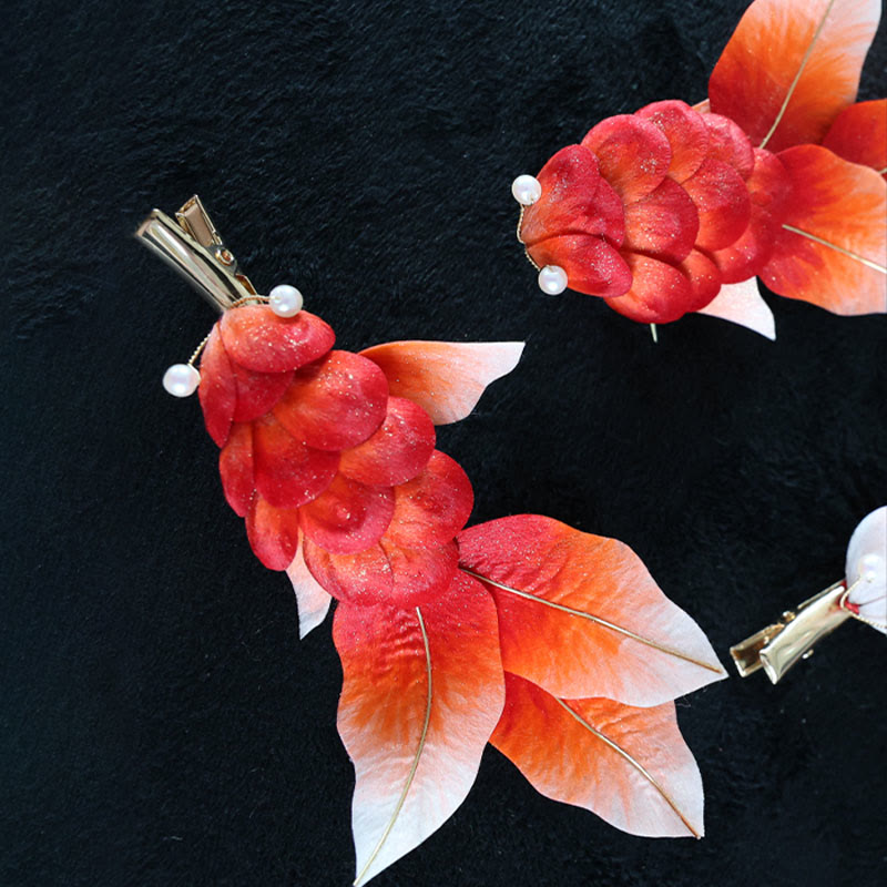 Buddha Stones Handgemachte Yangzhou Samtblume Maulbeerseide Rote Koi Fischblätter Brosche Haarspange