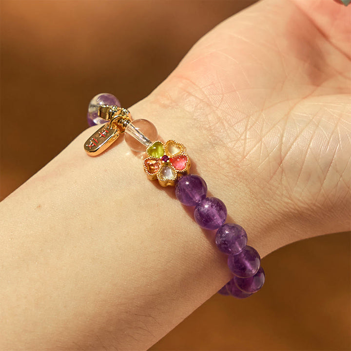 Buddha Stones Charm-Armband mit natürlichem Amethyst und weißer Kristallblume, Heilung, sicher und gut