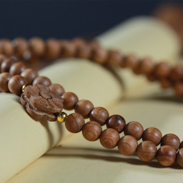 Buddha Stones Sandelholz Pflaumenblüte Charm Heilung Mala Armband