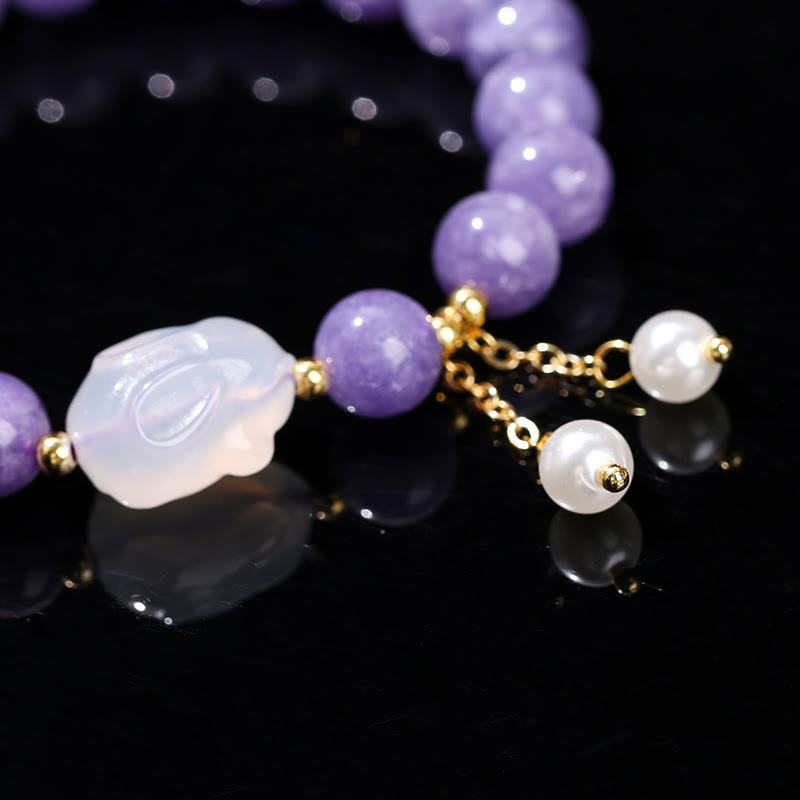 Buddha Stones Armband mit Heilperlen, natürlichem violettem Aquamarin und Chalcedon, Kaninchen-Design