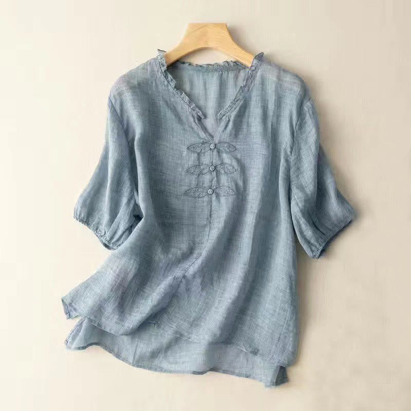 Lässiges Baumwollhemd mit V-Ausschnitt und Stickereien im Buddha Stones -Stil mit Blatt-Ungus-Rand und Falten für Damen - Hellblau - US12, UK/AU16, EU44 (3XL) - image 0