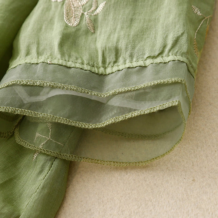 Lässiges Baumwoll-Cardigan-Shirt mit Rundhalsausschnitt und halblangen Ärmeln von Buddha Stones aus Organza mit bestickten Blütenblättern - image 20