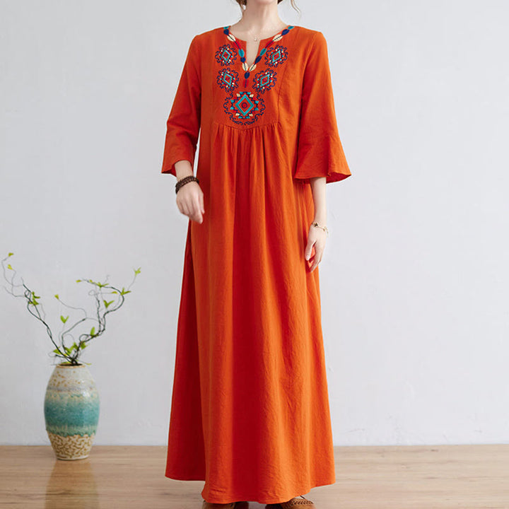 Buddha Stones – Lässiges Midikleid aus Baumwolle und Leinen mit besticktem Blumenmuster, V-Ausschnitt und Dreiviertelärmeln - image 10